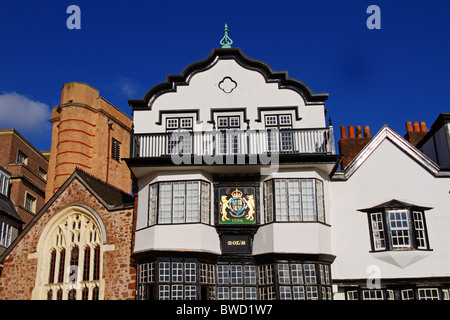 Mol's Coffee House e St Martin's church, Cattedrale vicino, Exeter Devon, Inghilterra Foto Stock