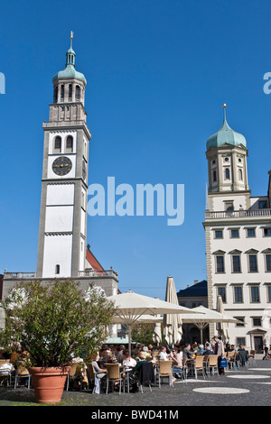 Caffè PRESSO IL MUNICIPIO POSTO, PERLACH Tower, Municipio, Augsburg, Baviera, Germania Foto Stock