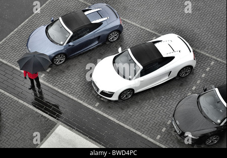 Audi R8 Spider's parcheggiato in London REGNO UNITO Foto Stock