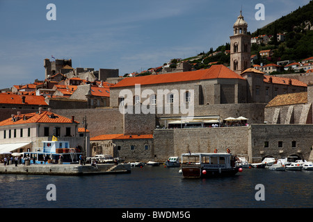 Il porto e la Città Vecchia di Dubrovnik, Croazia. Foto Stock