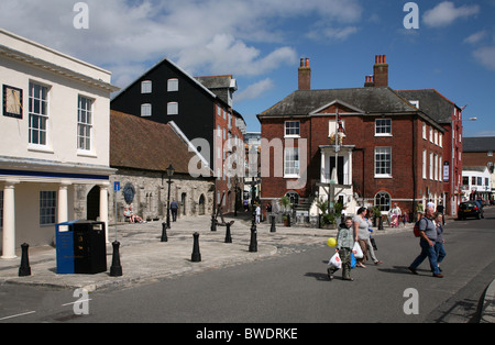 Una vista di Poole Custom House sulla banchina Foto Stock