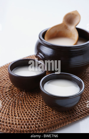 Coreano alcool tradizionale fatto di grano Foto Stock