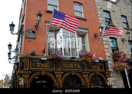 The Quays Bar in Temple Bar di Dublino, Irlanda Foto Stock