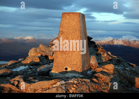 Il punto di innesco sul vertice di Ben Vorlich a Loch Lomond Foto Stock