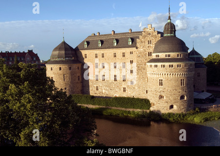 Il castello di Örebro Svezia Närke fiume Svartån slott svedese di castelli medievali edificio storico edifici mote motes fort fortificato se Foto Stock