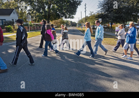 Crocevia gravidanza centro a piedi per il Vangelo della vita cantare e fundraiser Fort White Florida Foto Stock