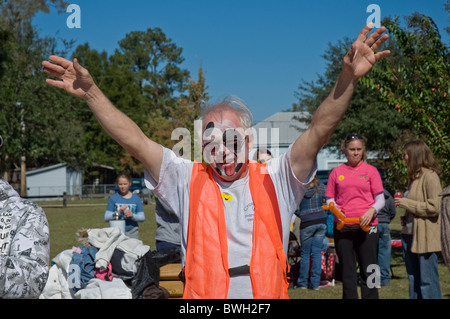 Crocevia gravidanza centro a piedi per il Vangelo della vita cantare e fundraiser Fort White Florida Foto Stock