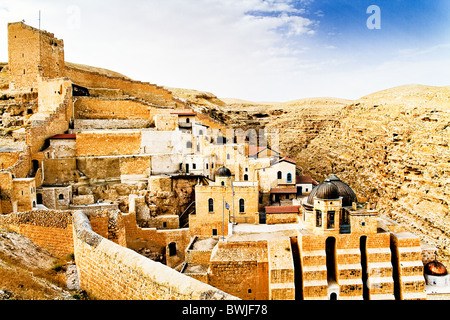 Deserto della Giudea, greco monastero ortodosso Mar Saba sul versante del torrente Kidron Foto Stock