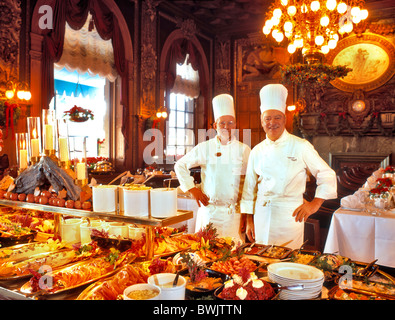 Abbondanza annuale di assortimento a buffet masterizzare candela che brucia candele chef chef scelte Natale colori colore Foto Stock