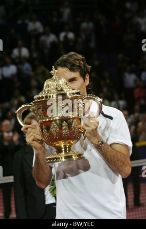 Roger Federer vincitore del Vincitore Coppa Svizzera Europa giocatore di tennis tennis Partita del giocatore sport torneo di uomo Foto Stock