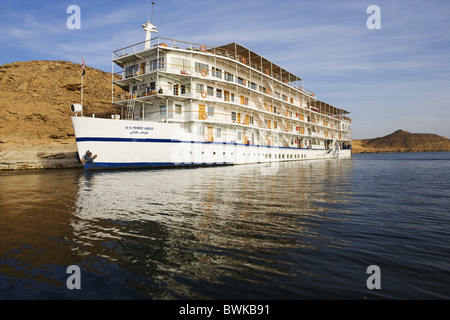 Prince Abbas nave da crociera nella luce del sole, lago Nasser, Egitto, Africa Foto Stock