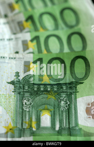 100 hunderth - euro note di contrassegni di denaro banconote fatture banconote fatture valuta UE Foto Stock