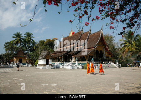 Laos Asia Wat Xieng Thong Luang Prabang Città Xienthong Iva Vihan monaci Tempio del buddismo Foto Stock