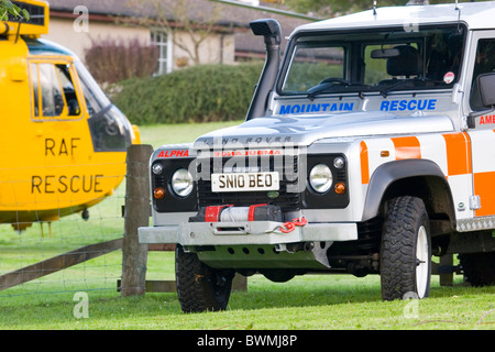 Tweed Valley Mountain Rescue con off-road Ambulanza Foto Stock