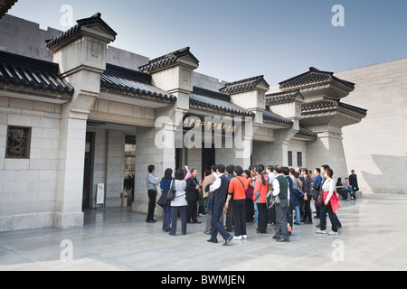 Edificio che ospita la buca numero 2 dell'esercito di terracotta, Xi'an, Shaanxi Province, Cina Foto Stock