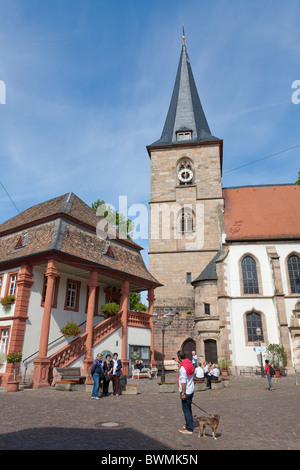 Città storica di Hall, 1750, MARKTPLATZ POSTO, FREINSHEIM, strada del vino, Pfalz, RENANIA-PALATINATO, Germania Foto Stock