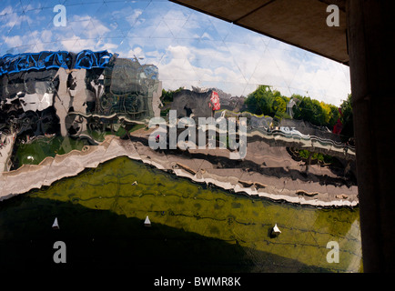 La riflessione in argento La Géode, Cité des Sciences et de l'Industrie, Parigi Foto Stock