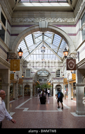 Grosvenor Shopping Arcade CHESTER Inghilterra England Regno Unito Foto Stock