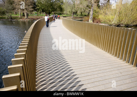 La Sackler crossing a Kew Gardens a Londra Foto Stock