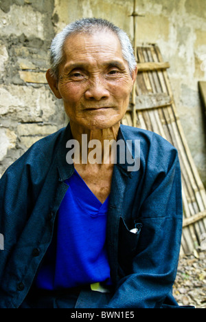 Ritratto di vecchio uomo, nel Guangxi, Cina Foto Stock