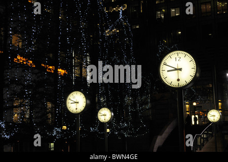 Regno Unito le decorazioni di Natale in Canary Wharf a Londra Foto Stock