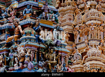 Sri Lanka asia Matale Città Tempio Hindu Sri Muthumariamman Thevasthaman induismo dettaglio close-up statue figu Foto Stock