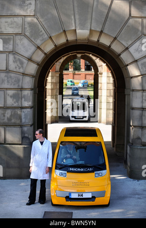 La flotta della cella a combustibile idrogeno "micro cabina' veicoli presso l Università di Birmingham Foto Stock