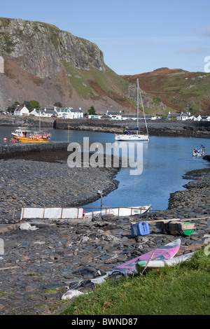 Ellenabeich sull isola di Seil dal molo su Easdale isola di fronte alla Costa di Argyll della Scozia Foto Stock