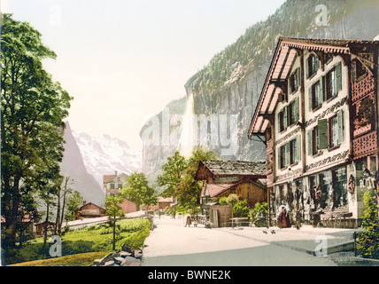 Svizzera Europa Staubbach caduta Lauterbrunnen villaggio Bernese Oberland Canton Berna Berna Photochrom storia Foto Stock