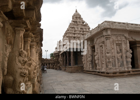 Kailasanatha tempio costruito dal re Pallava Narasimhavarman e figlio Mahendra VIII secolo in Kanchipuram,Tamil Nadu, India. Foto Stock