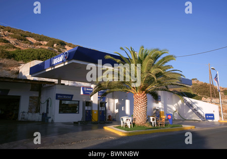 Egeo stazione di gas nei pressi di Galissas, sul Greco Cyclade isola di Syros. Foto Stock