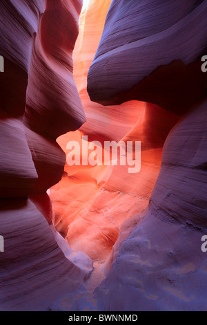 Pareti di pietra arenaria nella Bassa Antelope Canyon Foto Stock