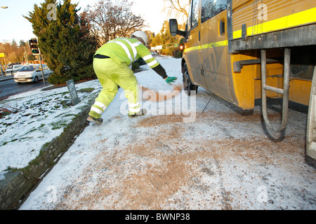 Consiglio gritting strade e pavimentazioni autostrada manutenzione Foto Stock