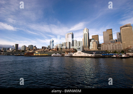 Seattle Washington skyline della città sul lungomare Foto Stock