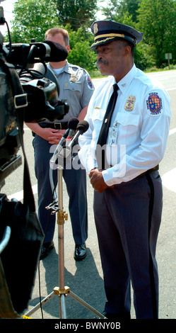 Prince George County Maryland capo di polizia di Melvin alta affronta i premi nel corso di una conferenza stampa Foto Stock