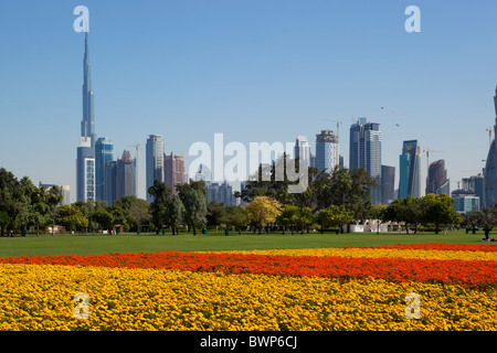 Skyline di Dubai da Safa Park Foto Stock