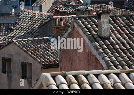 Piastrellate francese cime del tetto Foto Stock