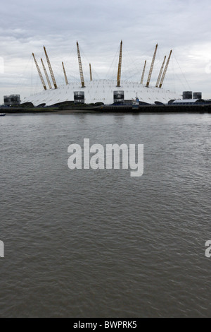 Progettato dal rinomato architetto Richard Rogers,l'O2 Arena di Greenwich,precedentemente il Millennium Dome. Foto Stock