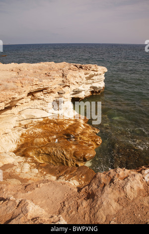 Bianco gesso litorale, governatori Beach, Limassol Cipro Foto Stock