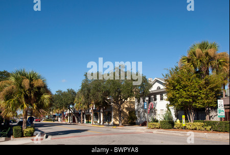 New Haven Avenue nel centro storico di Melbourne sul litorale orientale della Florida Foto Stock