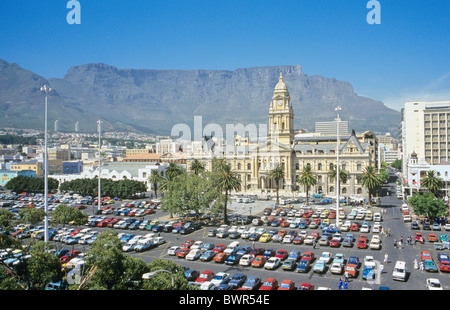 Sud Africa Cape Town auto parcheggiata Grand Parade vecchio Municipio africano municipio di Capetown parcheggio auto Tabella Mo Foto Stock