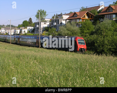 Svizzera Europa Uerikon Zurigo S-Bahn stazione della metropolitana S7 la linea Double Decker treno FFS trasporto ferroviario p Foto Stock