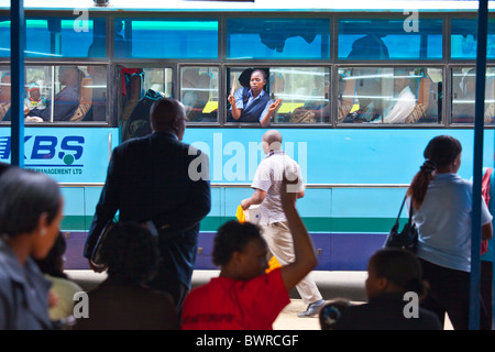Bus pubblico a Nairobi in Kenya Foto Stock