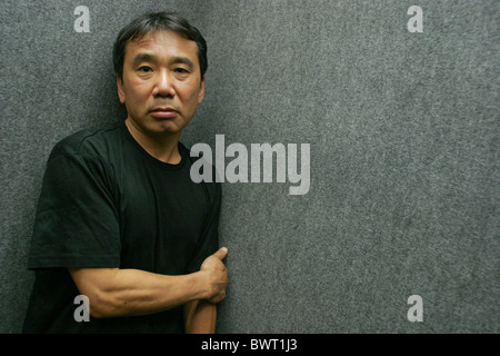 Haruki Murakami, scrittore, romanziere e saggista. Tokyo, Giappone. Foto Stock