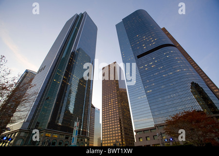 Uno di California Plaza e due di California Plaza. Bunker Hill, il centro cittadino di Los Angeles, California, Stati Uniti d'America Foto Stock