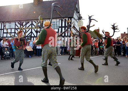 Avvisatore acustico ballerini del Abbots Bromley Horn Dance Staffordshire REGNO UNITO Europa Foto Stock