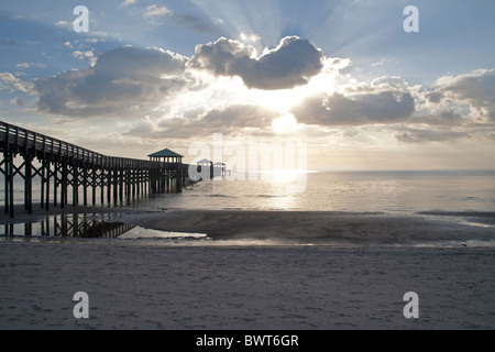 Raffica di cloud sulla baia di St Louis, sul Mississippi costa del Golfo. Foto Stock