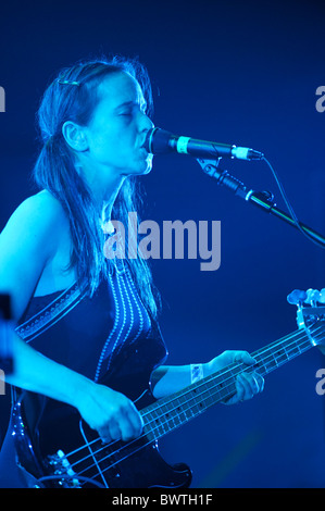 Il Besnard Lakes eseguire alla decima edizione estate gelato festival di Leicester, il 15 agosto 2010. Foto Stock