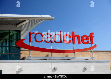 Il segno RoadChef presso la M6 Toll di stazione di servizio a Norton Canes, Staffordshire Foto Stock