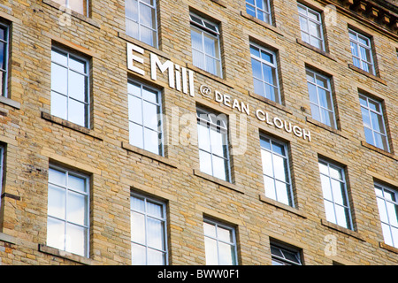 E Mulino a Dean Clough Halifax West Yorkshire Inghilterra Foto Stock